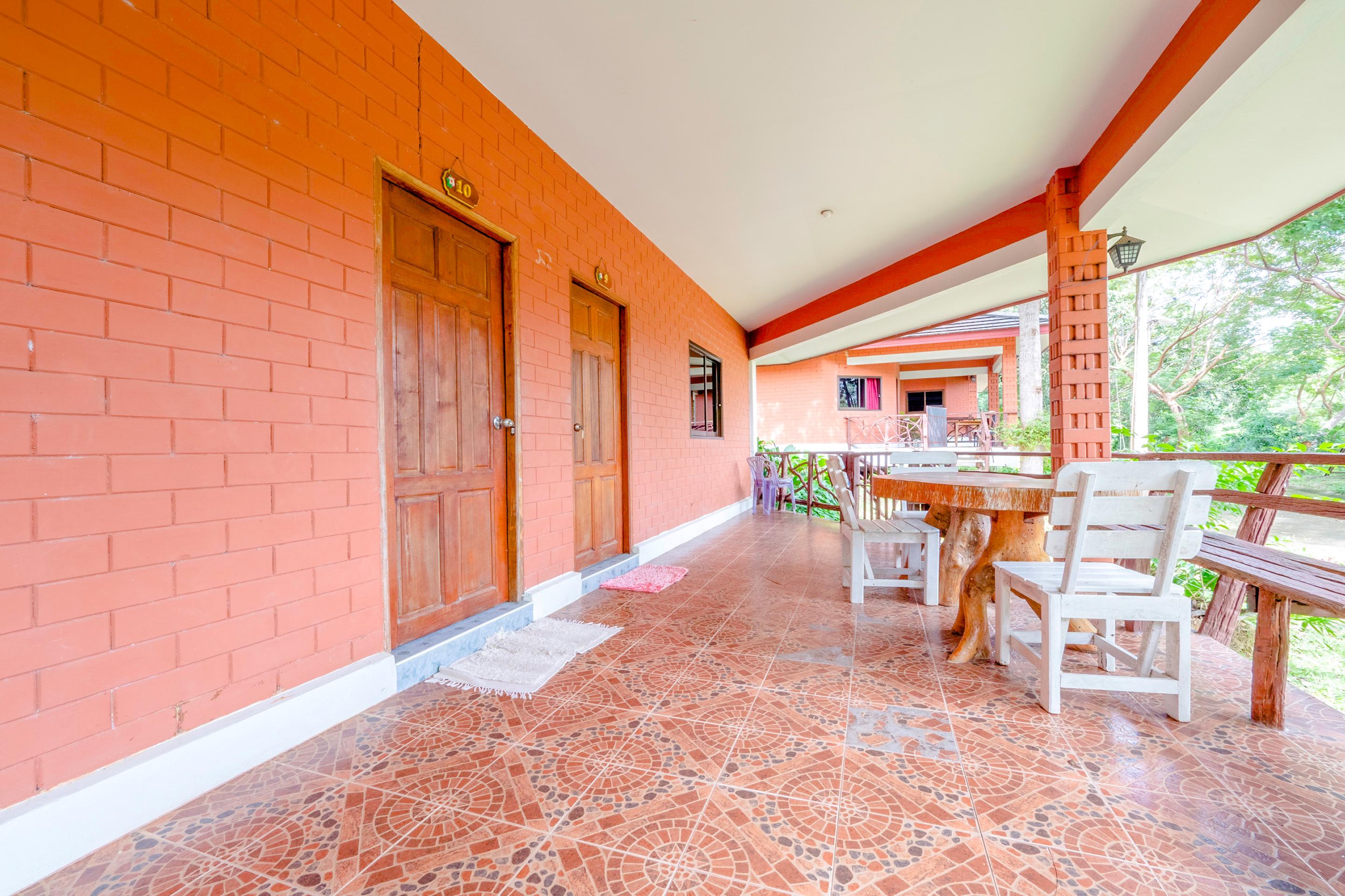 Oyo 1149 Best Resort Tha Mai Экстерьер фото
